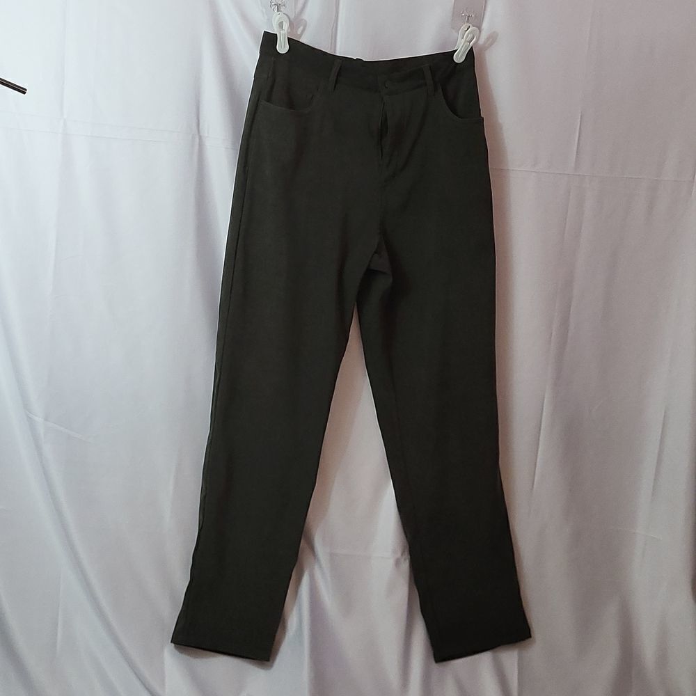 BILL BLASS STRETCH, NEW, WOMEN'S GREEN  VELVETY SOFT PANTS, SIZE 10